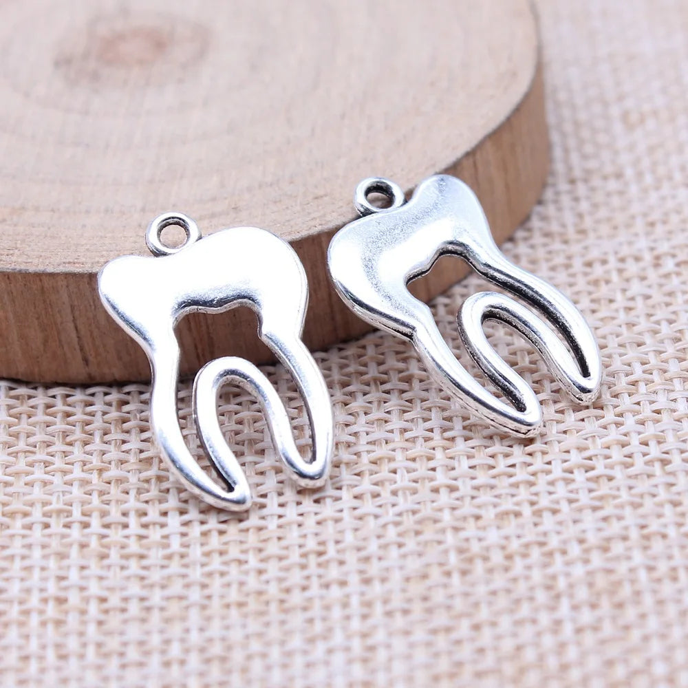 15x24mm 2g Antique Silver Zinc Alloy Tooth Charm Pendant for DIY Dentist Theme Jewelry Making