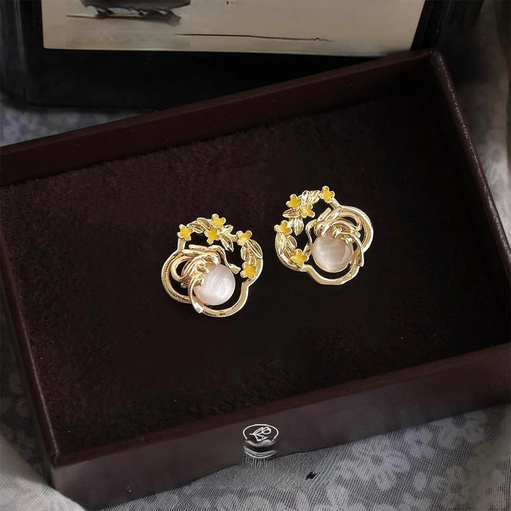 Light Luxury Copper Glass Cat Eye Floral Petal Stud Earrings
