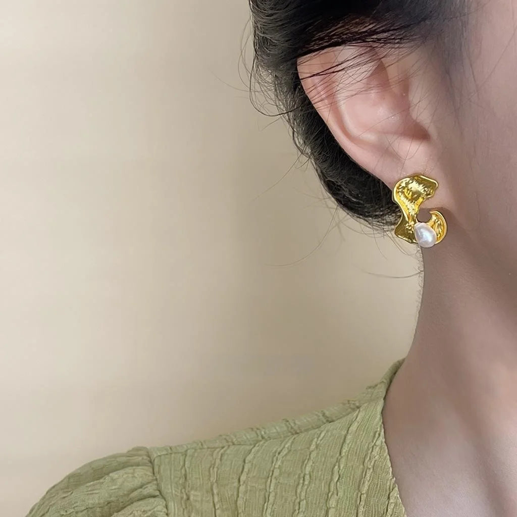 Vintage Copper Freshwater Pearl Stud Earrings Irregular Geometric Light Luxury Jewelry
