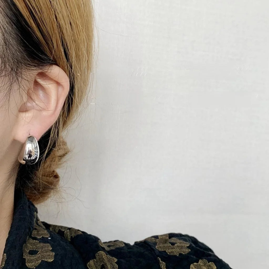 Hong Kong Style Oversized Curved Oval Copper Metal Stud Earrings With Silver Plated Pins