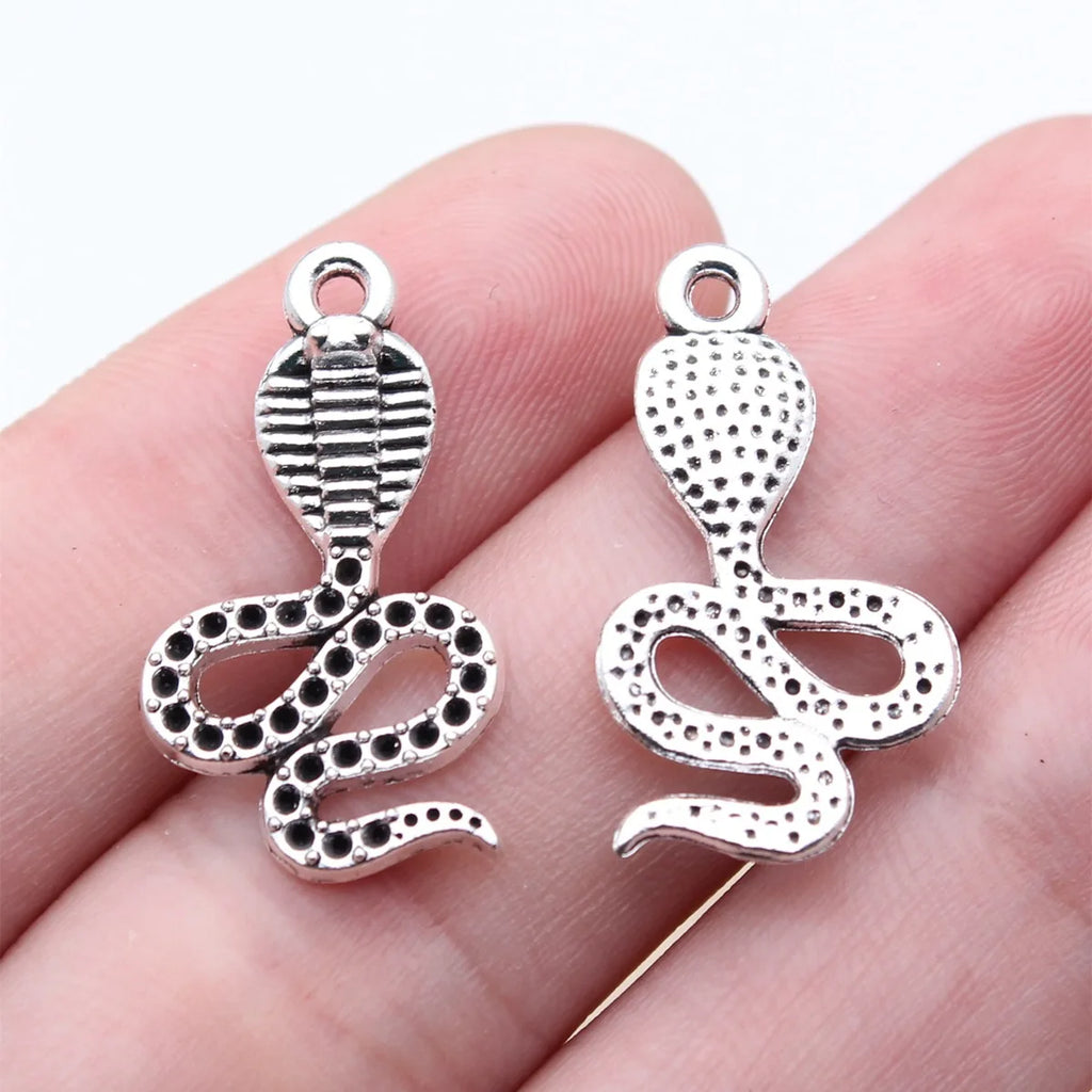 25x14mm 1.2g Antique Silver Zinc Alloy Cobra Charm Pendant for DIY Necklace Bracelet Jewelry Making