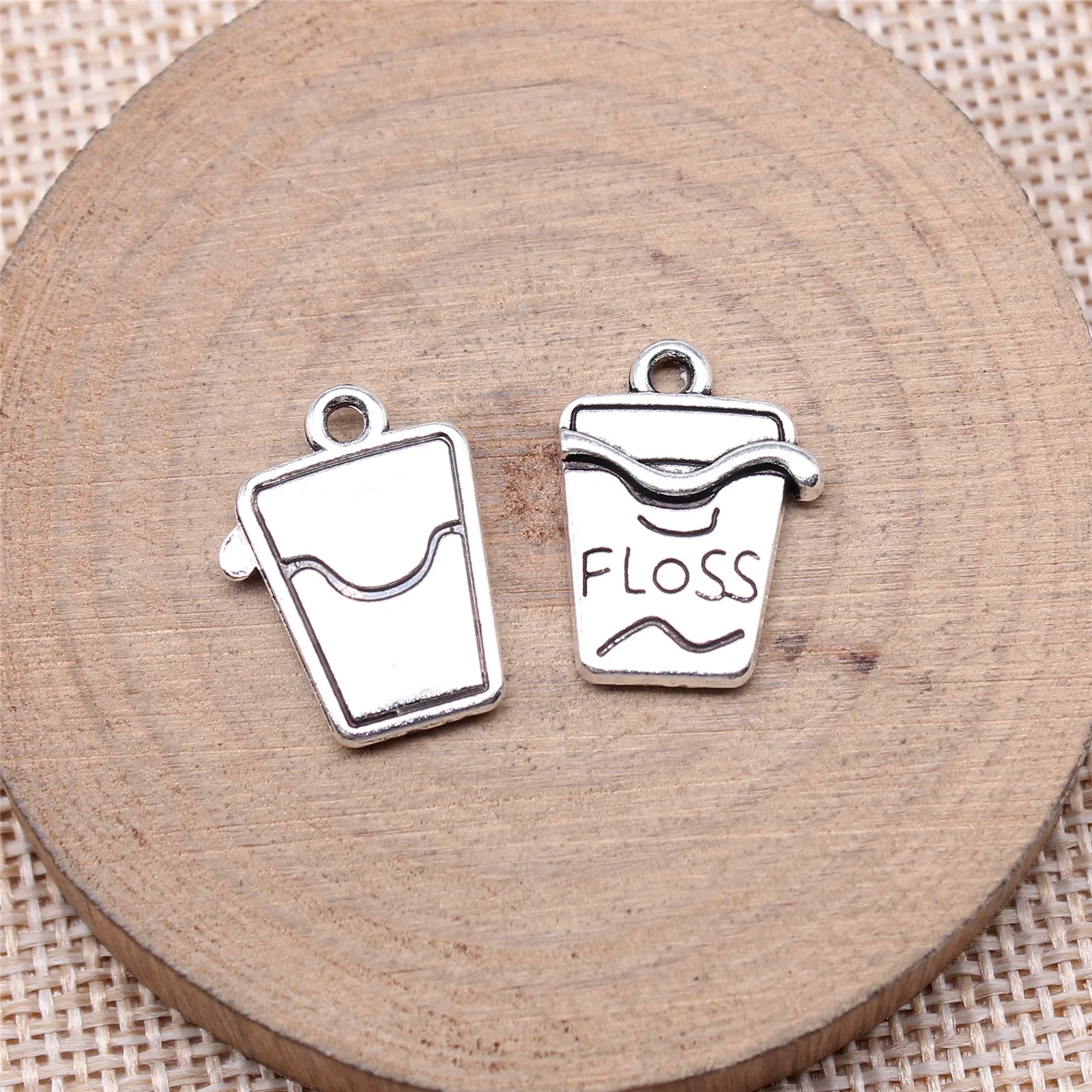 19x14mm 2.5g Antique Silver Zinc Alloy Dental Floss Charm Pendant for DIY Dentist Theme Jewelry Making