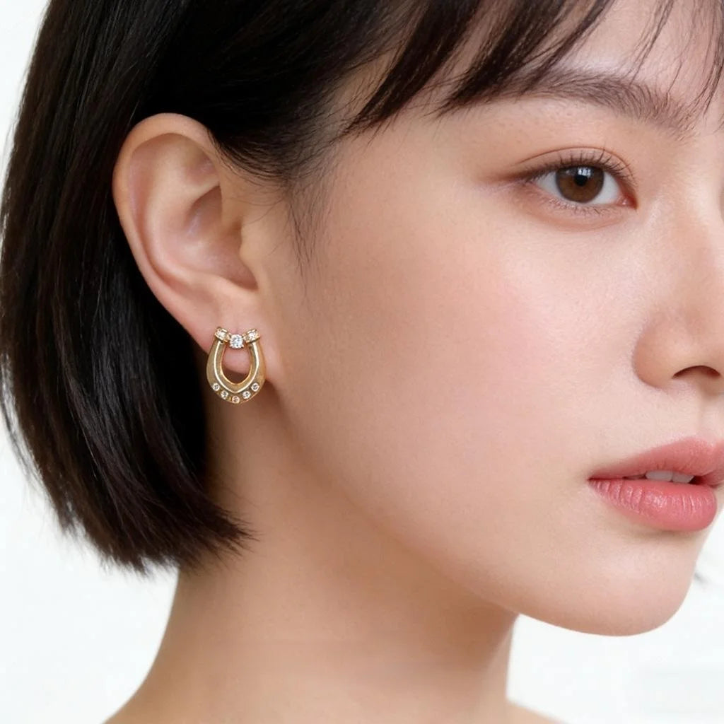 Designer U Shape Horseshoe Micro Pave Zircon Copper Stud Earrings For Fashion OL Style