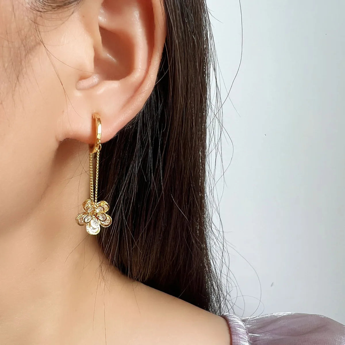 Elegant Zircon Crystal Flower Chain Tassel Hoop Stud & Clip On No Piercing Gold Alloy Drop Earrings