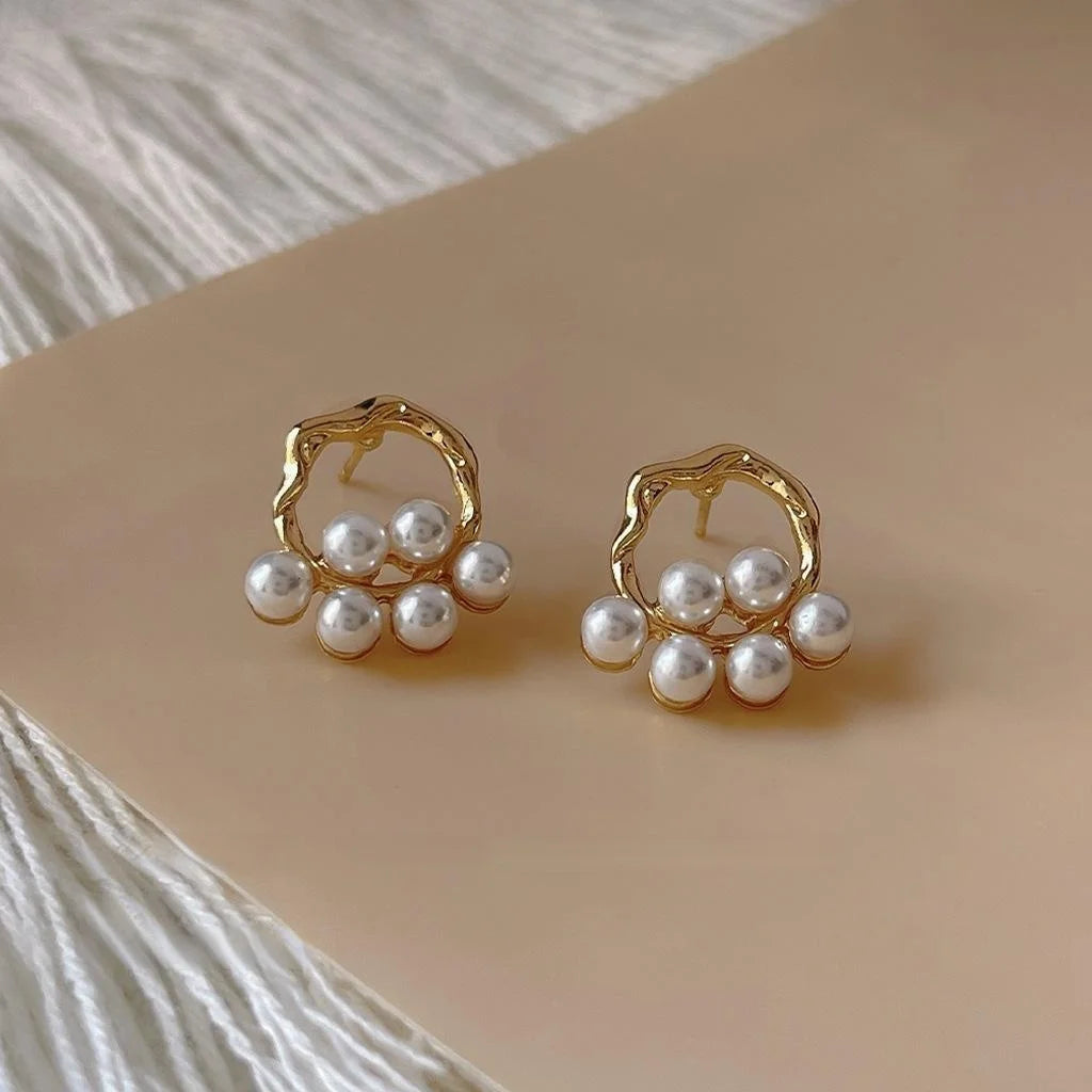 French Vintage Copper Hollow Geometric Pearl Stud Earrings Minimalist Textured Round Jewelry