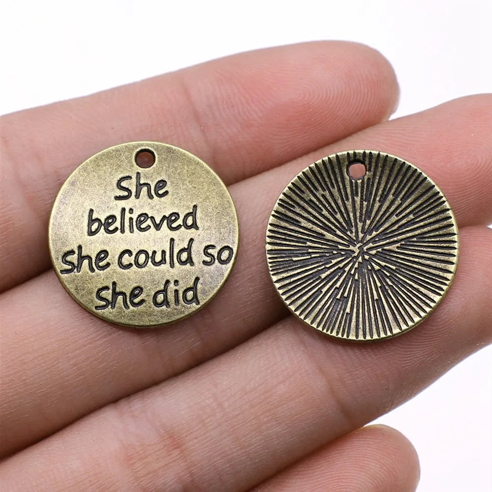 22mm 2.5g Zinc Alloy She Believed She Could So She Did Quote Letter Charm Pendant for DIY Bracelet