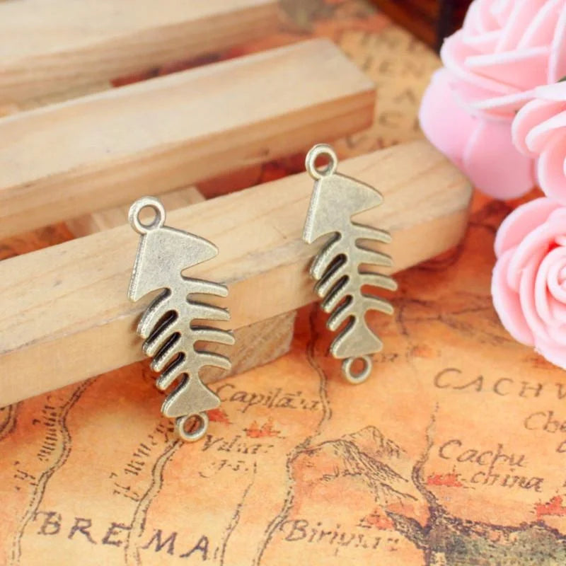 31x12MM Antique Silver Zinc Alloy Goldfish Charm Pendant for DIY Necklace Bracelet Jewelry Making