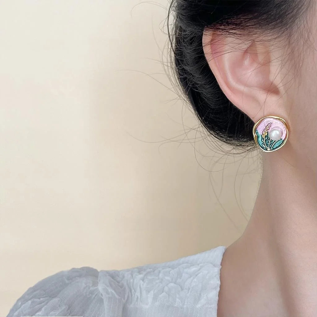 Sweet 14K Gold Plated Copper Freshwater Pearl Tulip Freesia Wheat Flower Stud Earrings