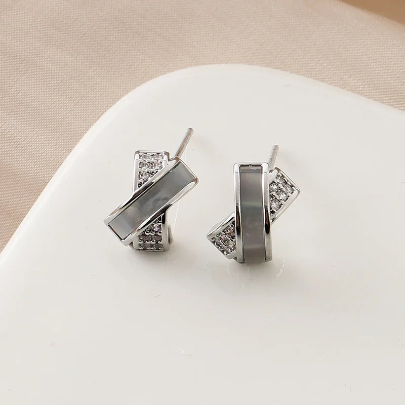 Elegant Shell Cross Mother Of Pearl Zircon Alloy Stud & Clip On No Piercing Geometric Hoop Earrings