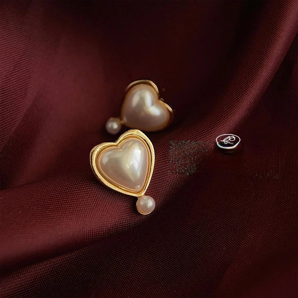 French Vintage Heart Resin Pearl Stud Earrings Copper Elegant Commuter Jewelry For Women