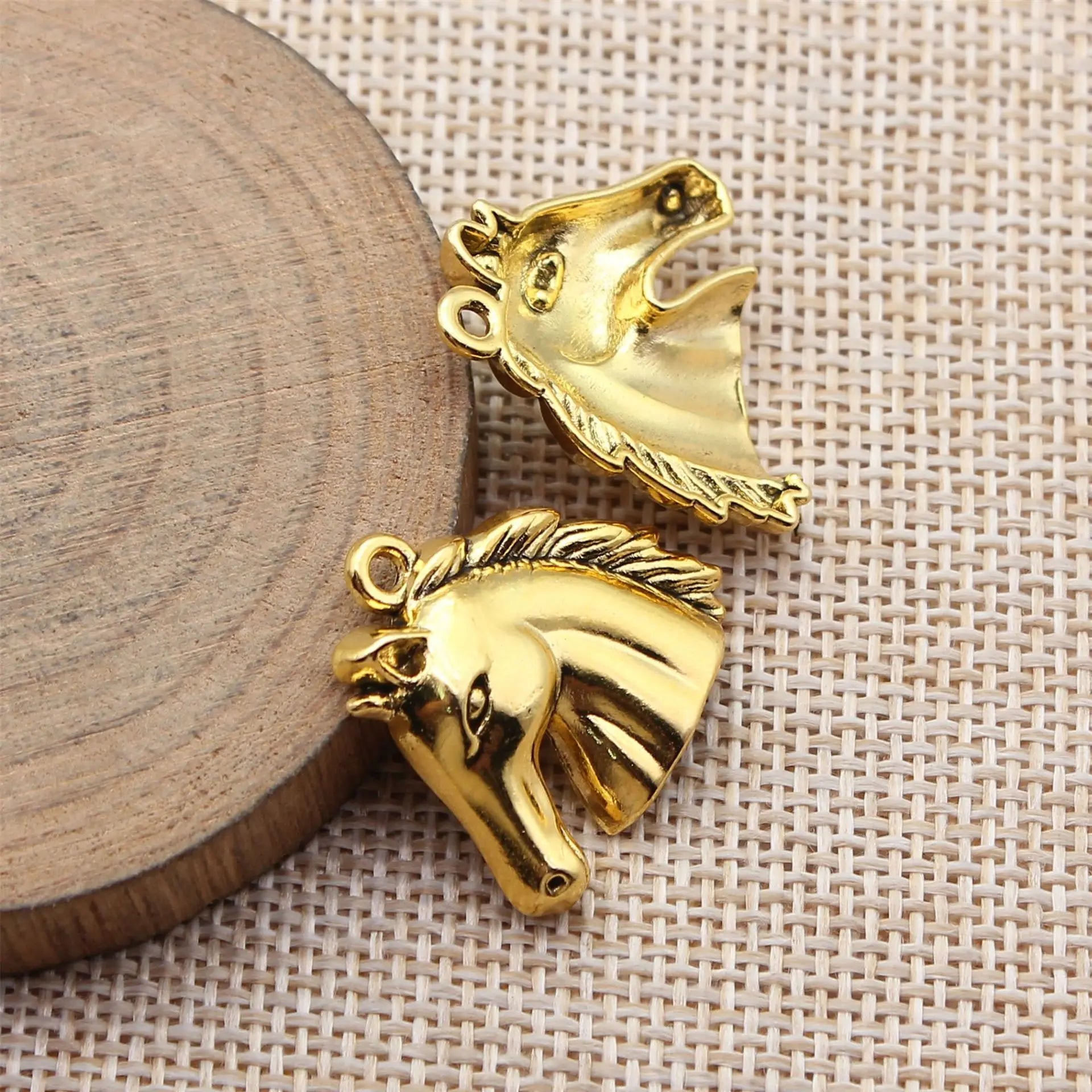 25x23mm 2.4g Multi Color Zinc Alloy Horse Head Charm Pendant for DIY Necklace Bracelet Making