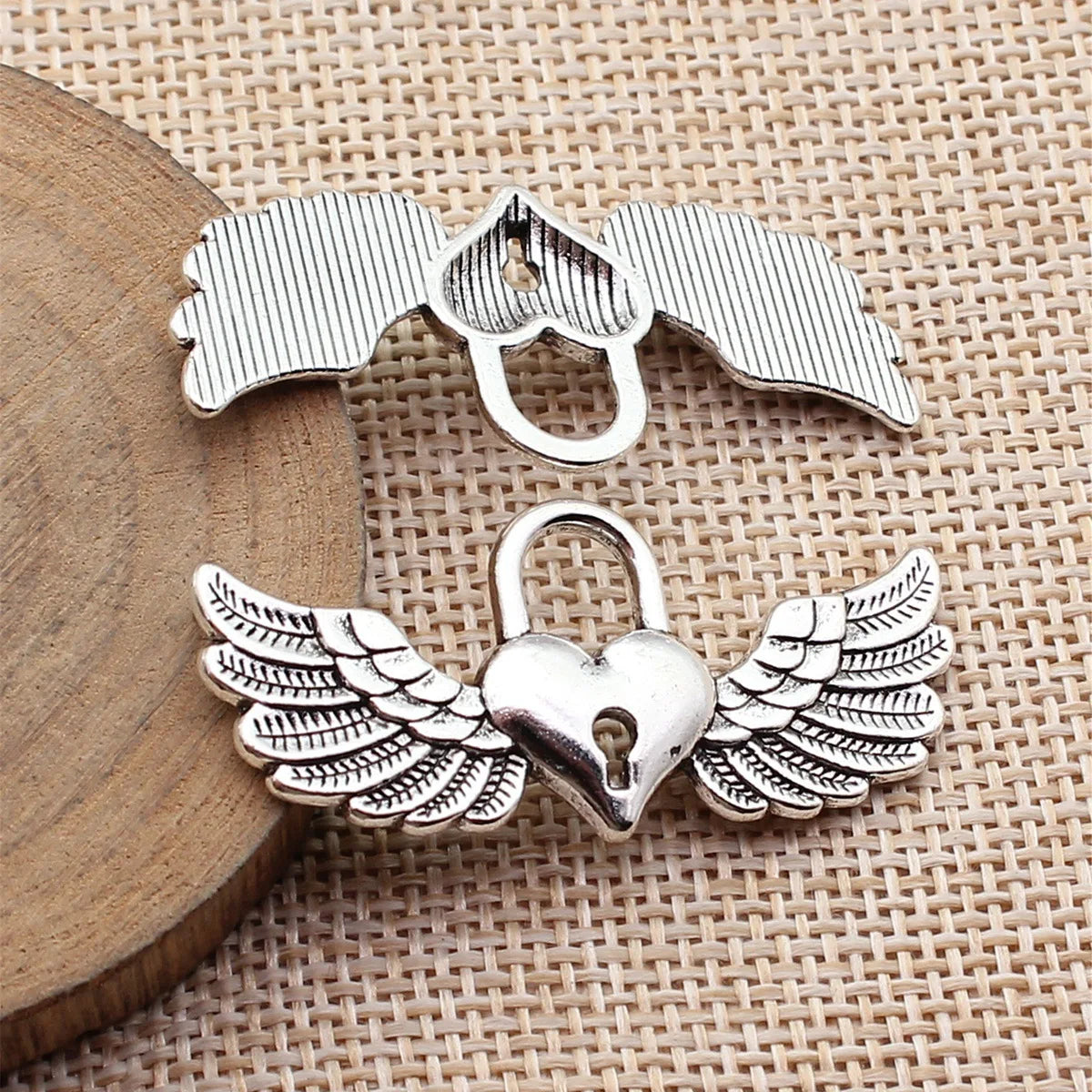 45x20mm 4.8g Antique Silver Zinc Alloy Wing Heart Lock Charm Pendant for DIY Necklace Making