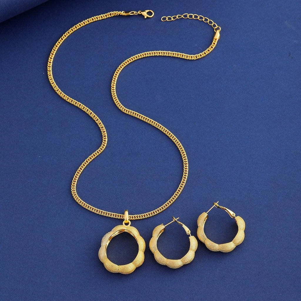 Luxury 24K Gold Color Alloy Hoop Earrings And Pendant Necklace Jewelry Set For Bridal Wedding Banquet Gift