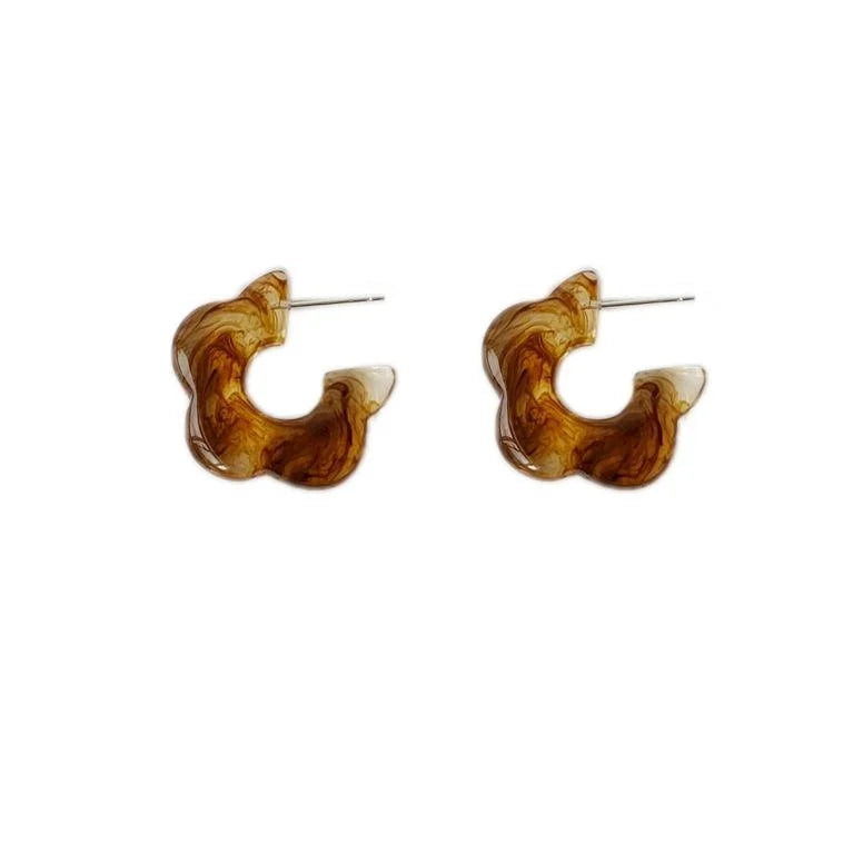 Korean Simple Resin Tortoiseshell Gradient C-Shape Plum Blossom Hoop Earrings With Silver Plated Pins