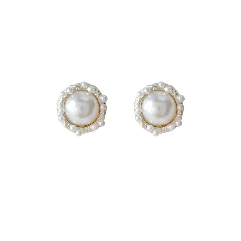 French Hepburn Style High Gloss Pearl Flower Stud Earrings Vintage Geometric Court Jewelry