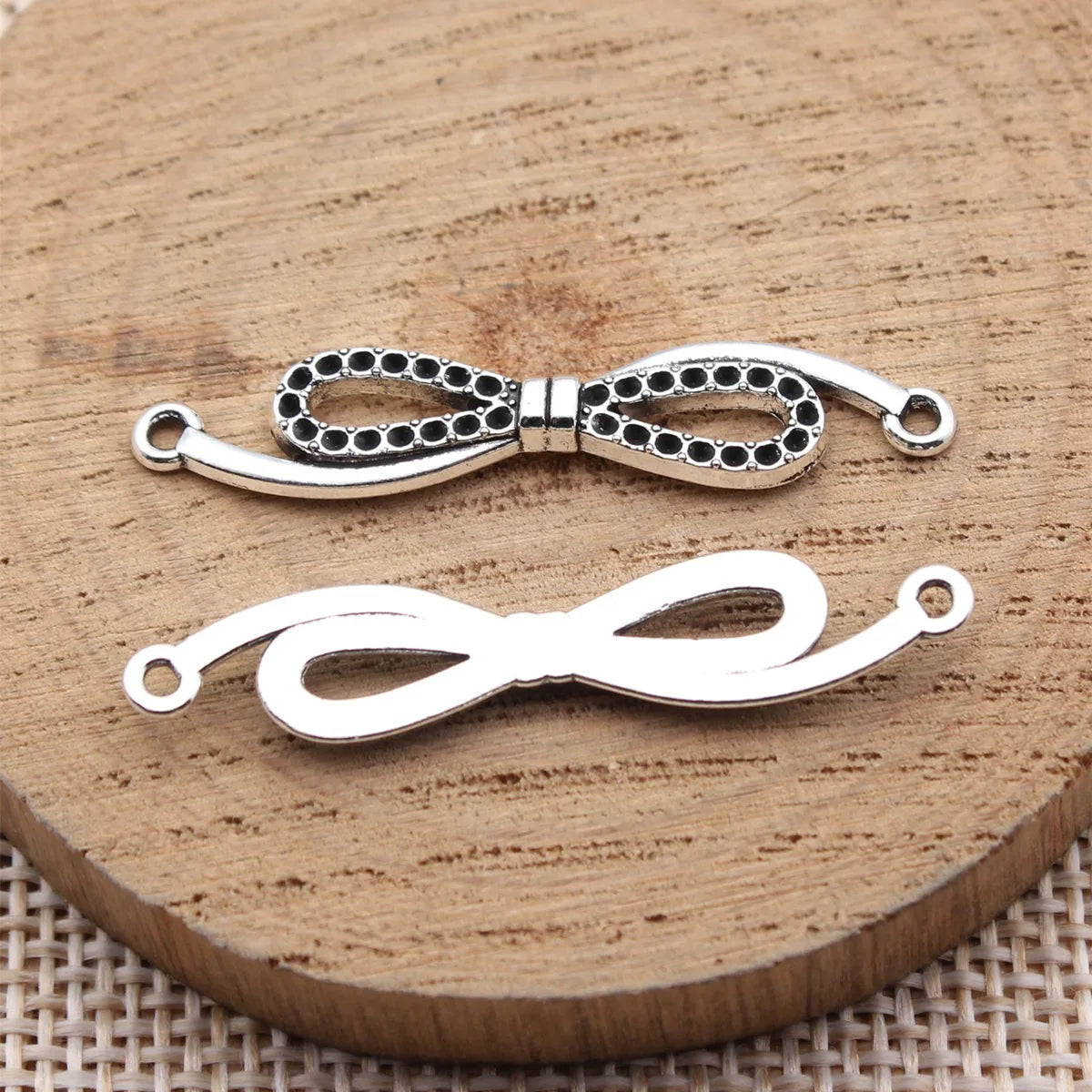 37x7mm 1.35g Antique Silver Zinc Alloy Infinity Symbol Connector Charm for DIY Bracelet Jewelry Making