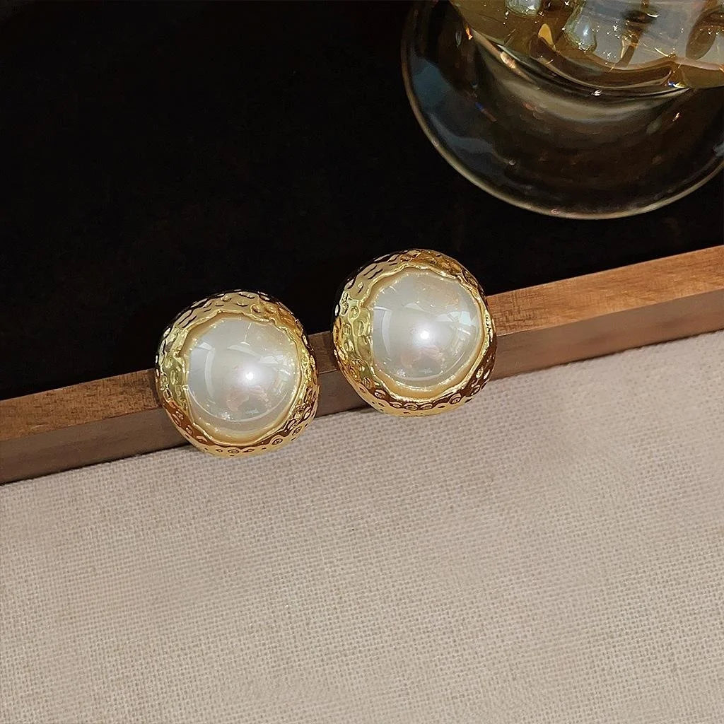 14K Gold Plated Copper Round Pearl Stud Earrings Hepburn Style Pleated Vintage Jewelry