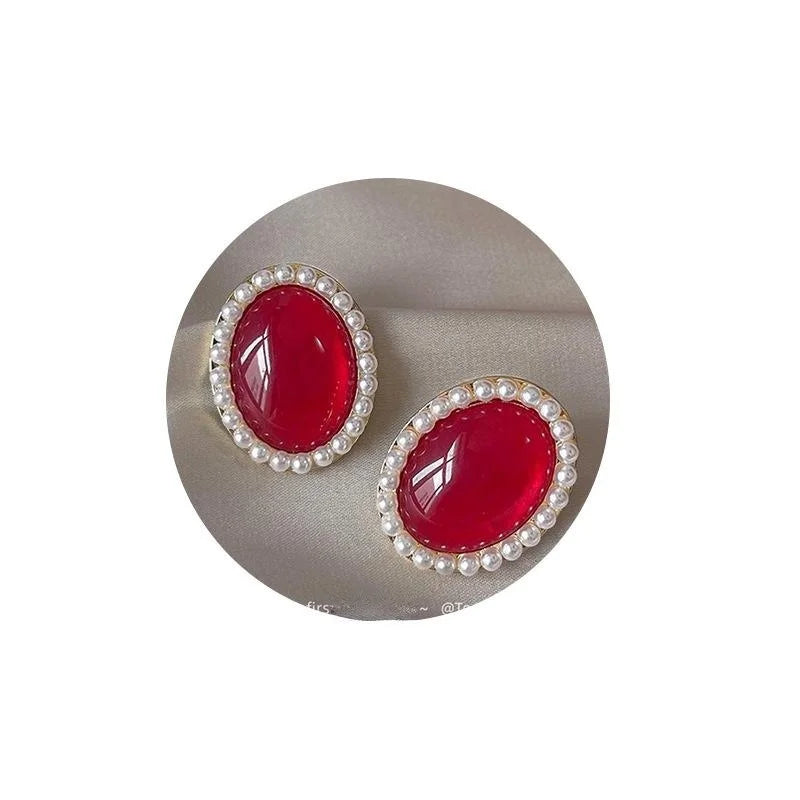 Vintage Court Style 14K Plated Oval Pearl Stud Earrings With Burgundy Metal Accents