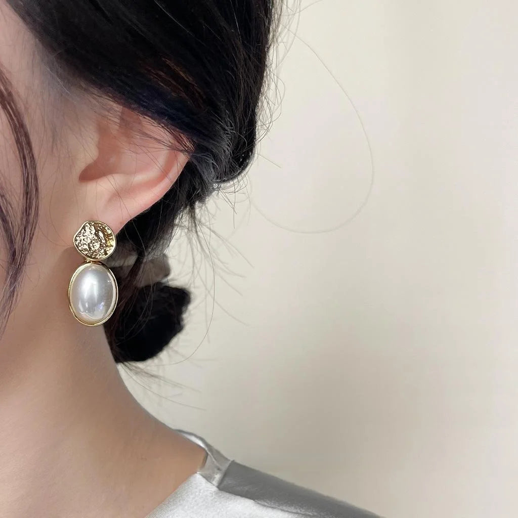 French Vintage Oval Geometric Faux Pearl Metal Stud Earrings For Women