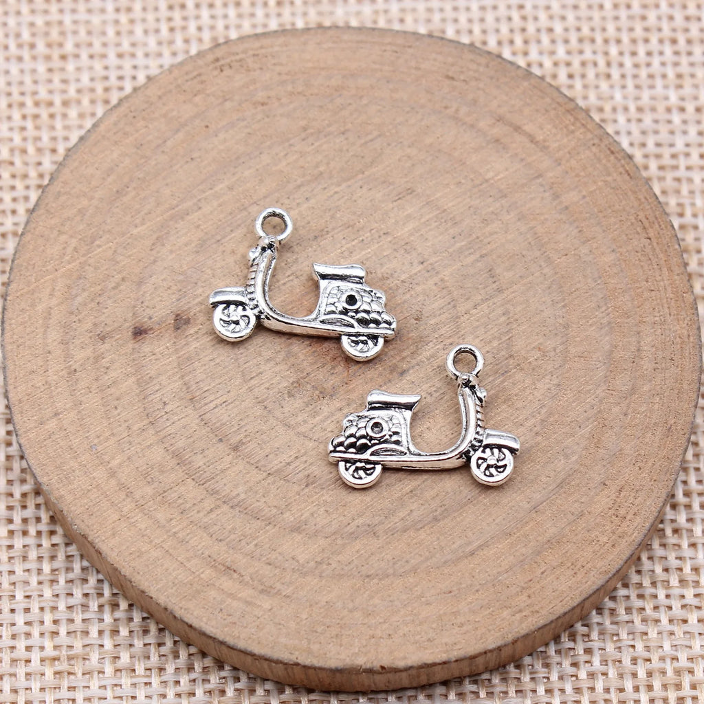 14x17mm 1.1g Antique Silver Zinc Alloy Electric Scooter Charm Pendant for DIY Jewelry Making