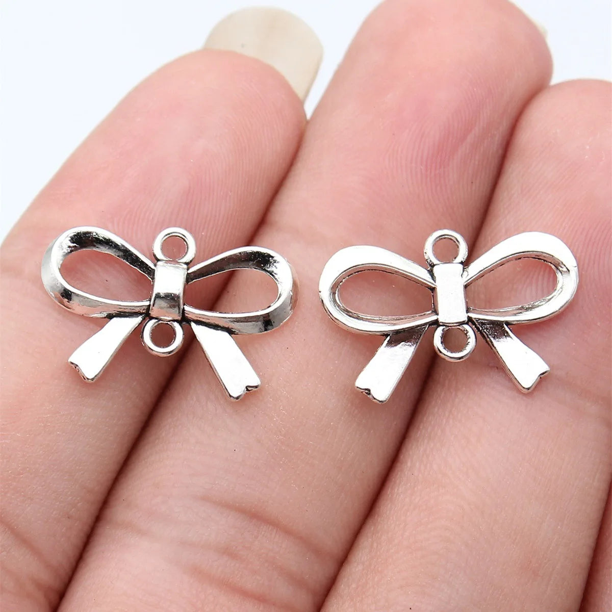 21x14mm 0.9g Antique Silver Zinc Alloy Bowknot Butterfly Connector Charm for DIY Bracelet Jewelry Making