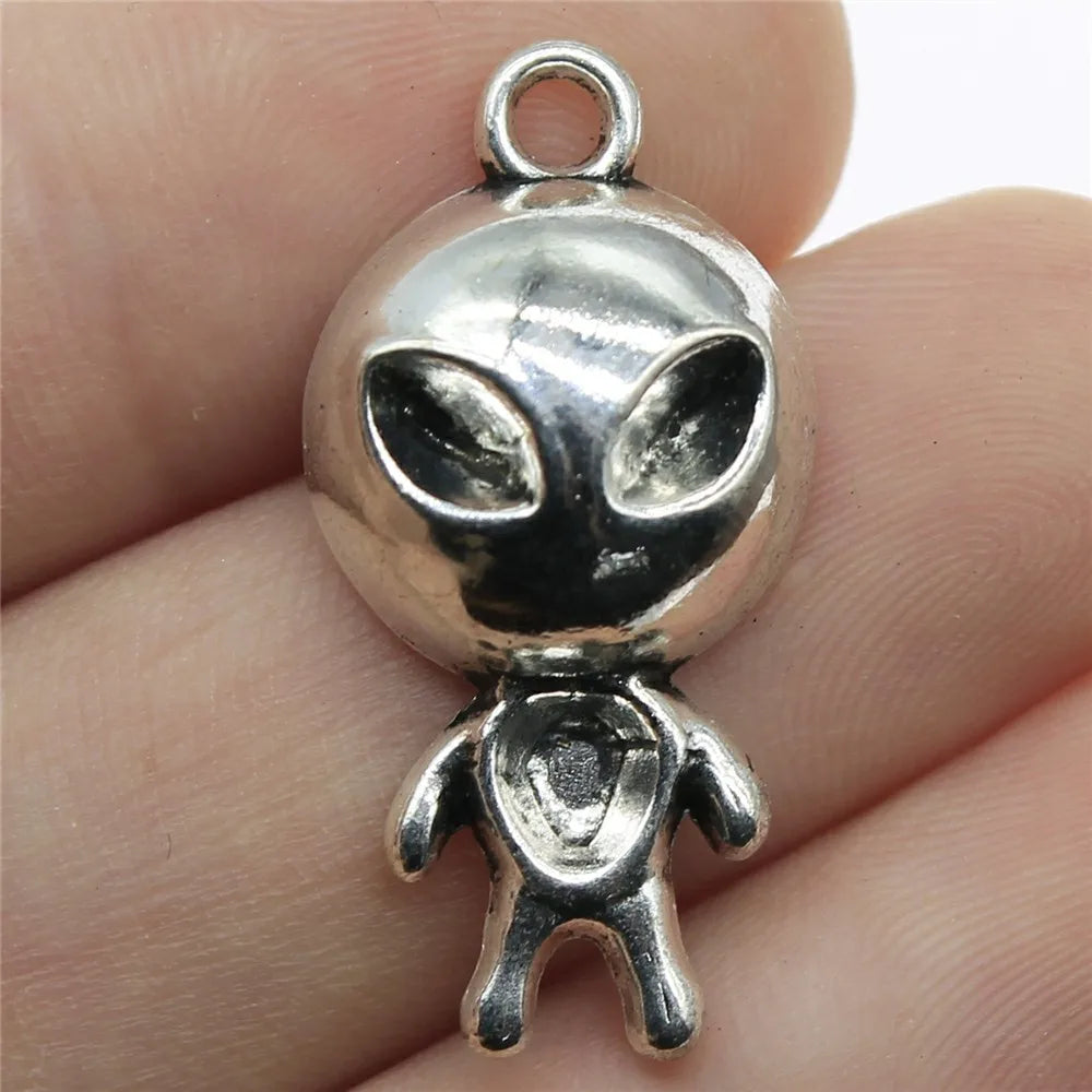 31x15mm 3.2g Antique Silver Zinc Alloy Alien Charm Pendant for DIY Necklace Bracelet Jewelry Making