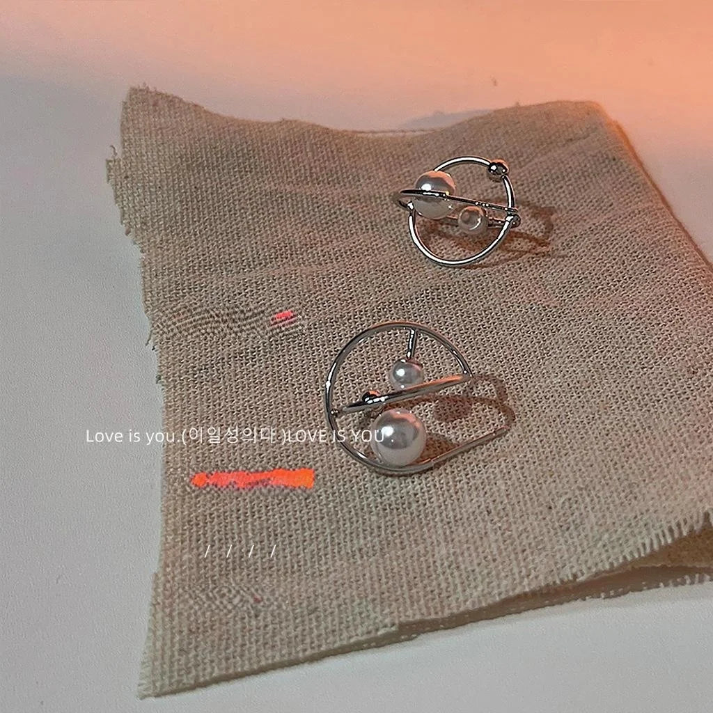 Silver Plated Copper Geometric Hollow Pearl Stud Earrings Artistic OL Fashion Jewelry