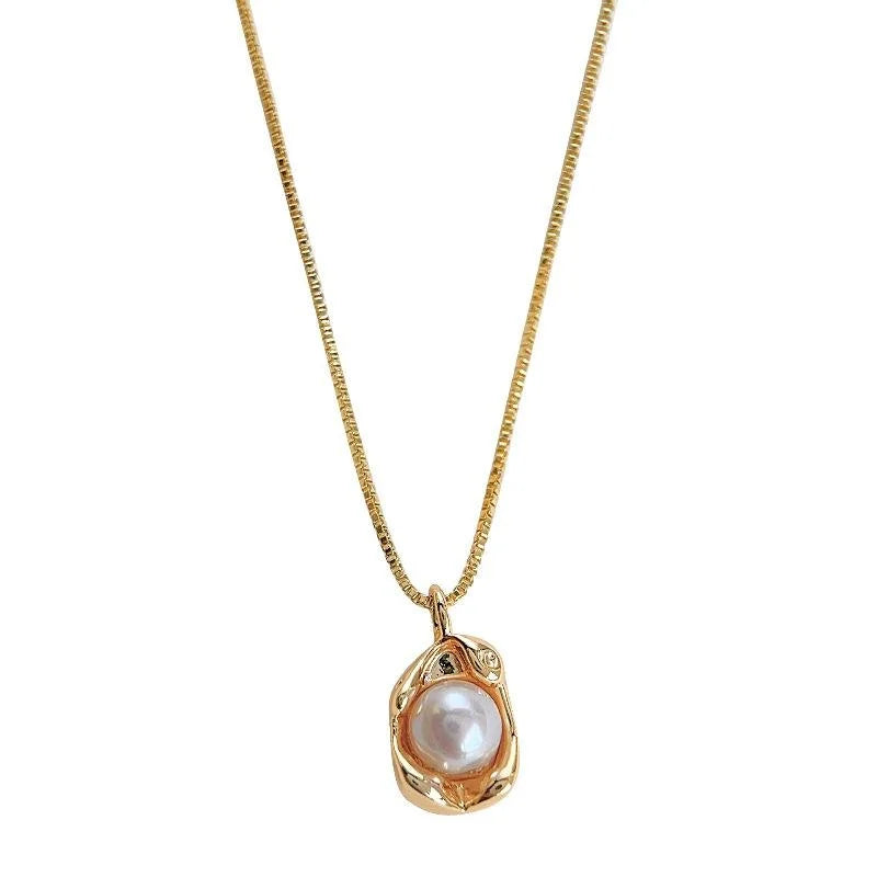 French Vintage 14K Gold Plated Copper Freshwater Pearl Bean Pendant Clavicle Necklace For Women