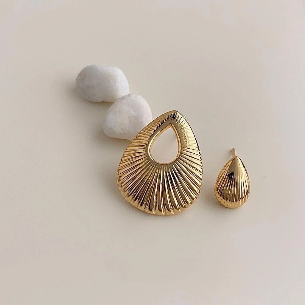 18K Gold Plated Copper Asymmetric Teardrop Drop Earrings For Women Designer Luxe Style