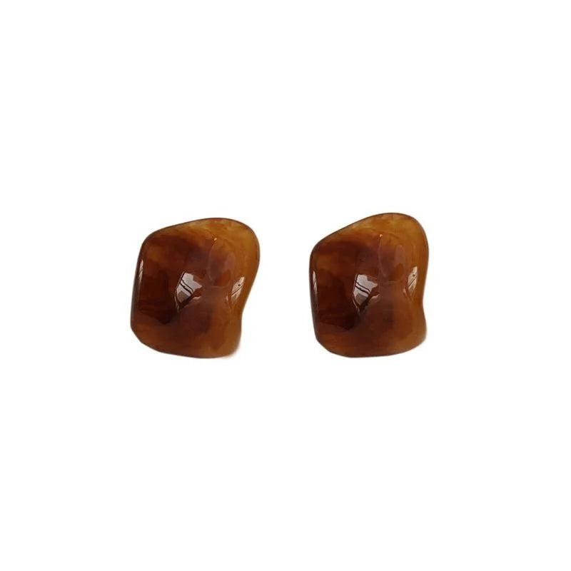 Cream Potato Chip Shape Acrylic Resin Stud Earrings Silver Plated Pin Irregular Retro Fashion