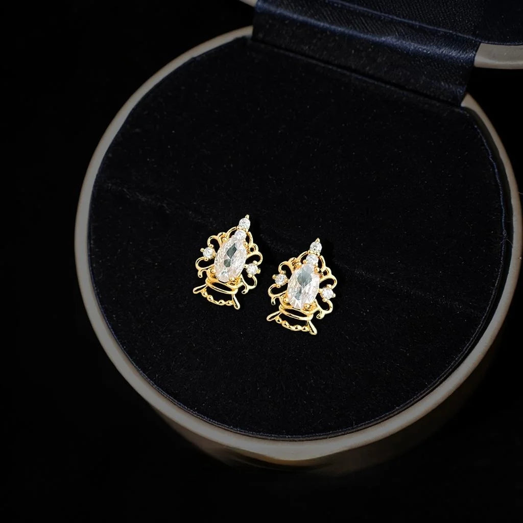 Light Luxury Copper Zircon Crown Stud Earrings For Women Minimalist Geometric Line Jewelry