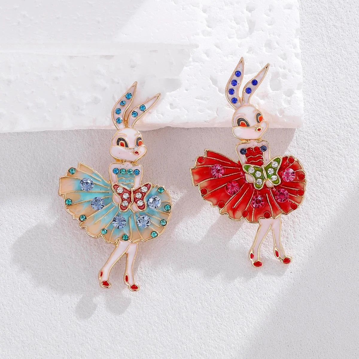 Cute Dancing Rabbit Enamel Alloy Brooch With Blue Rhinestones, Elegant Animal Lapel Pin Corsage Gift