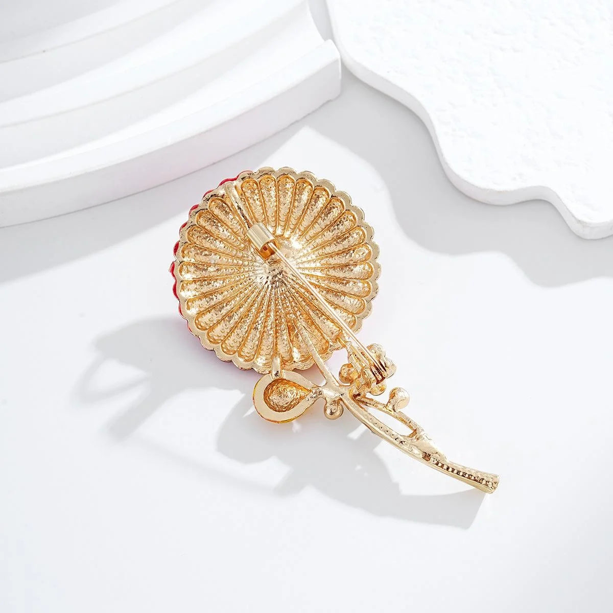 Elegant Red Enamel Daisy Flower Brooch With Pearl Center And Rhinestone Stem, Women's Lapel Pin Gift