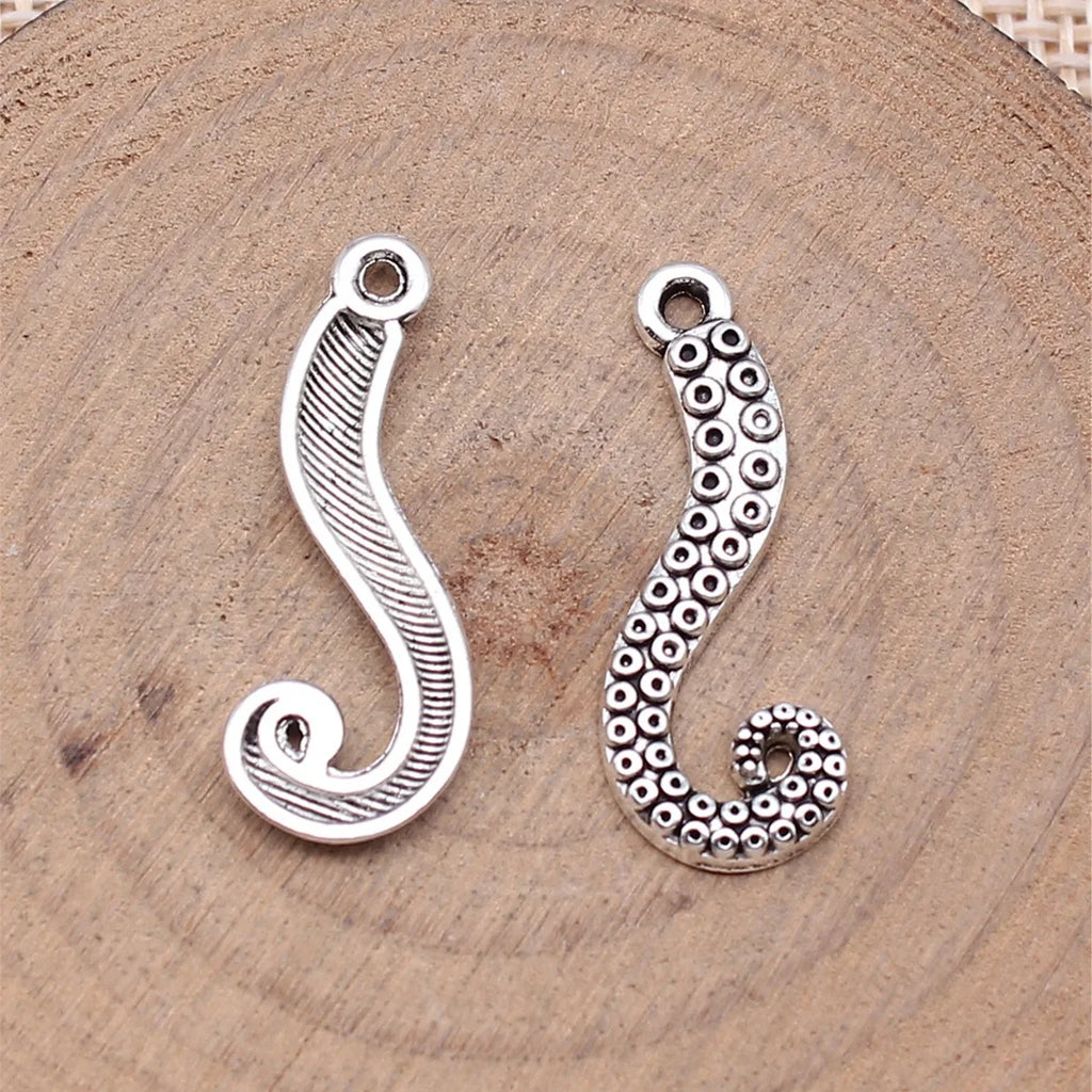 26x10mm 1.1g Multi Color Zinc Alloy Octopus Tentacle Fish Charm Pendant for DIY Jewelry Making