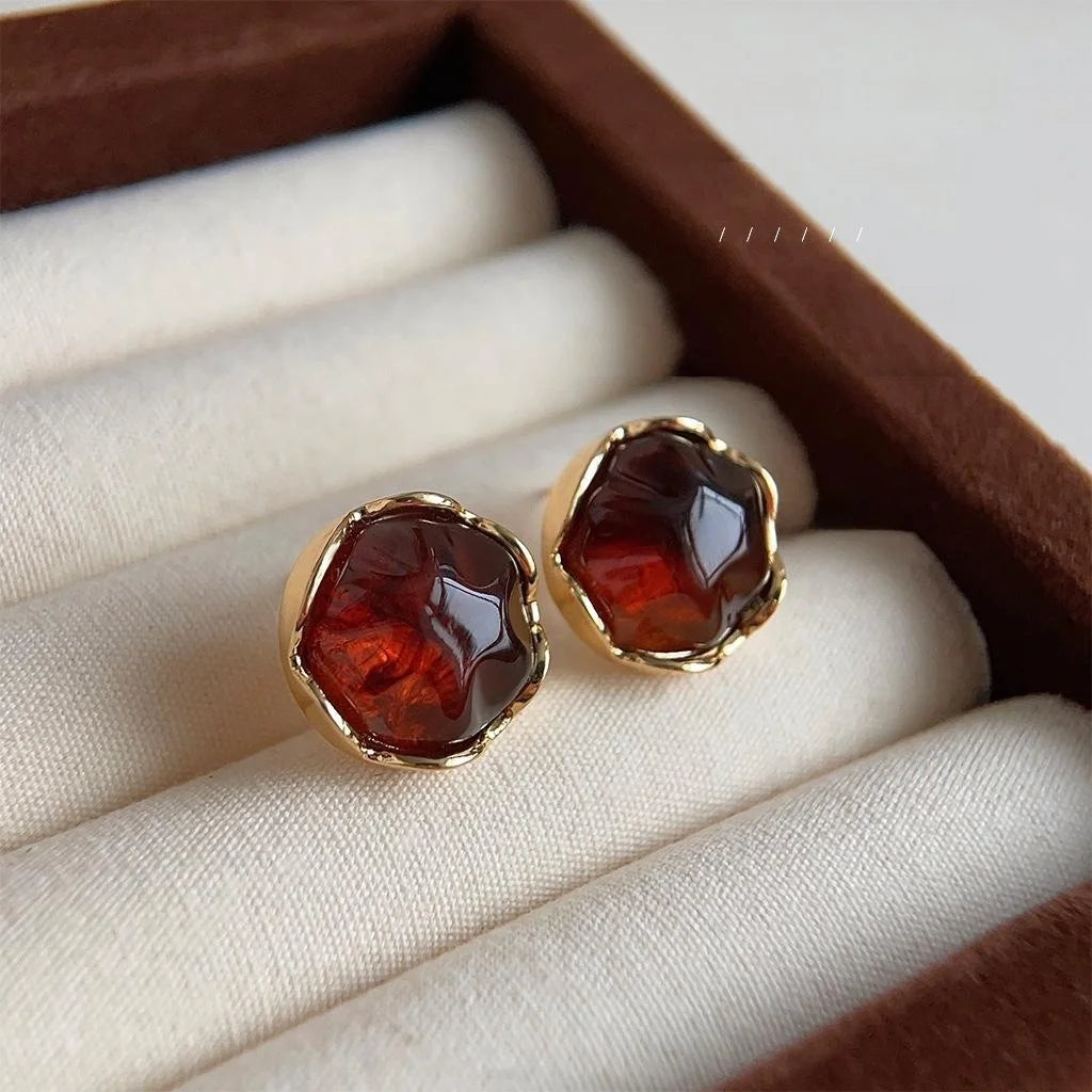 Vintage Maillard Style Round Resin Stud Earrings, French 3D Geometric Copper