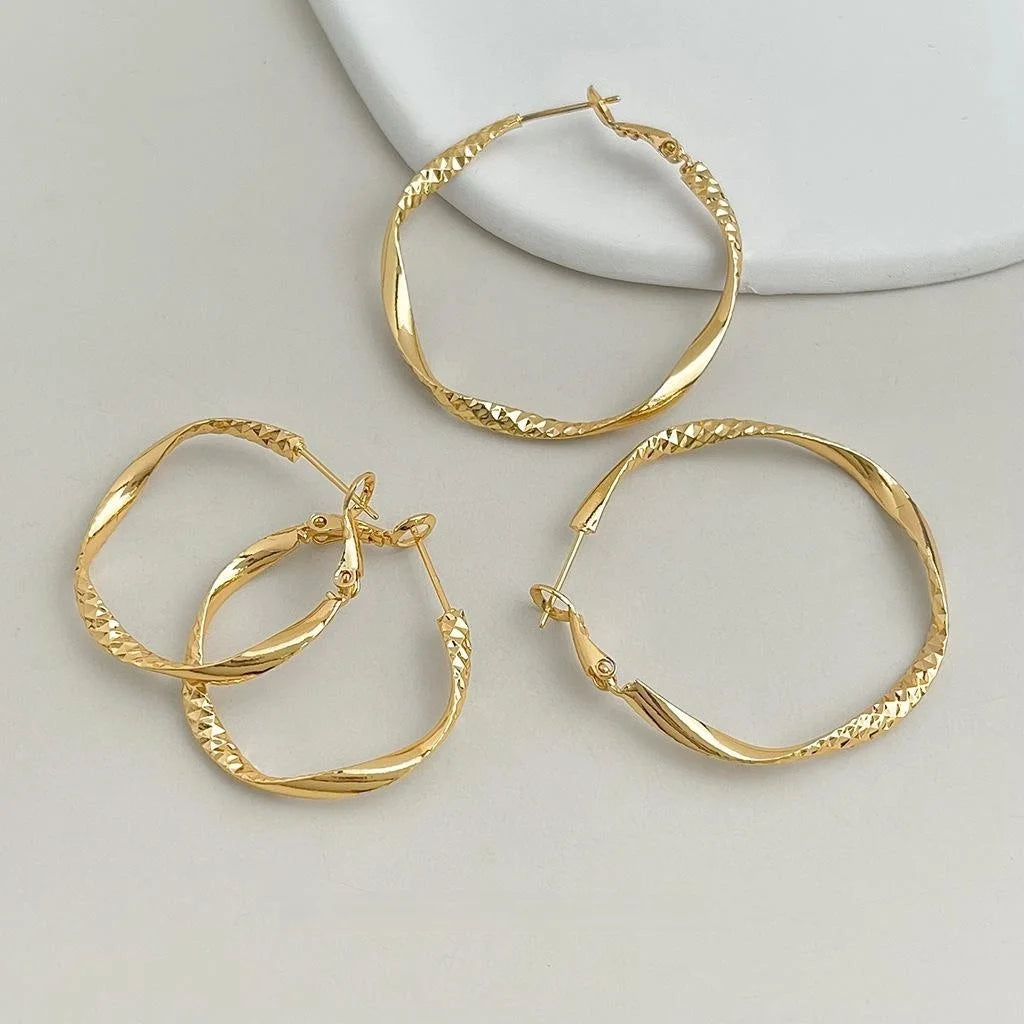 European American Style Copper Geometric Round Hoop Earrings For Women Fashion Commuter Jewelry