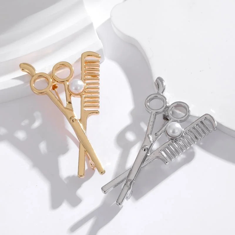 Elegant Gold Alloy Barber Scissors Comb Pearl Brooch, Rhinestone Hairdresser Lapel Pin Suit Accessory Gift