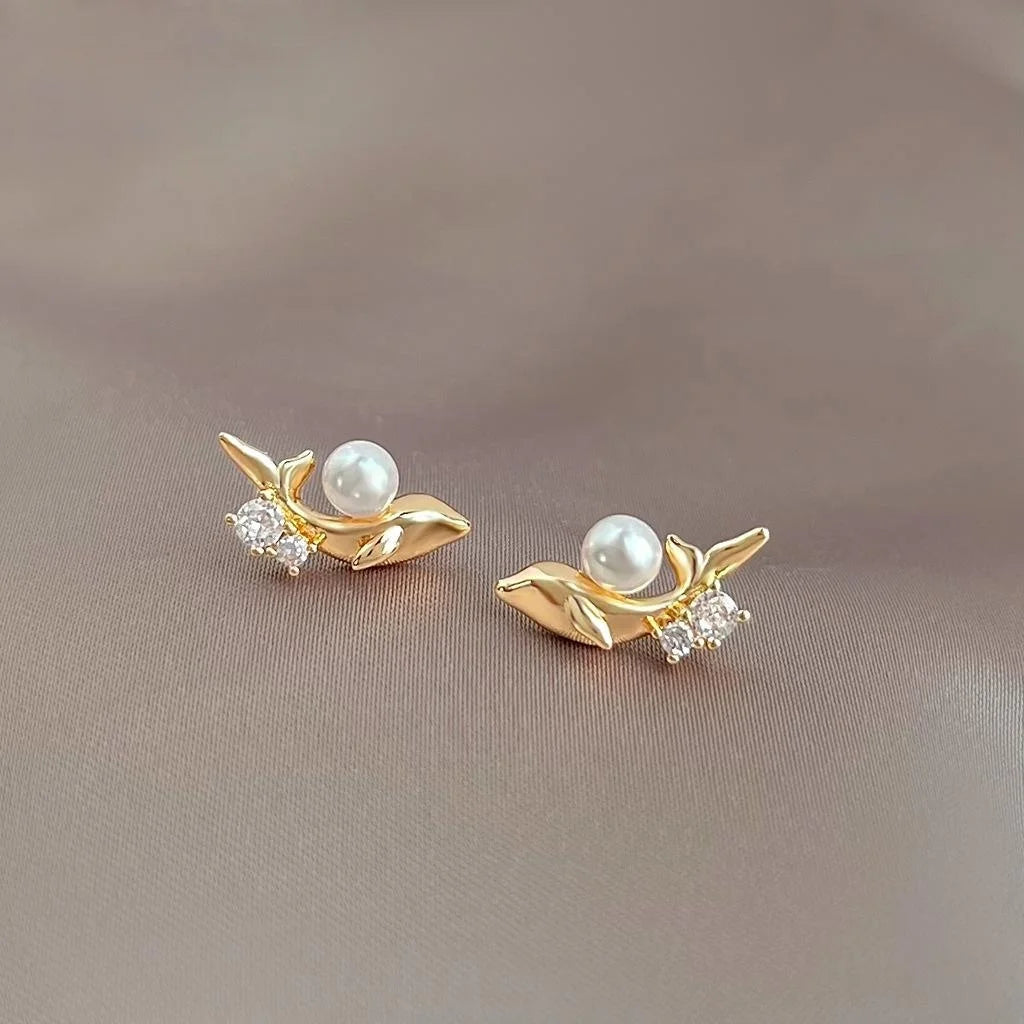 Light Luxury Micro Pave Zircon 14K Plated Copper Whale Stud Earrings
