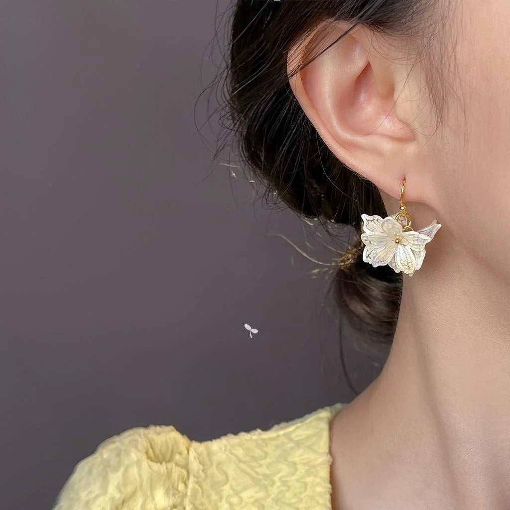 Sweet Iridescent White Acrylic Flower Petal Drop Earrings Handmade Vacation Style Jewelry