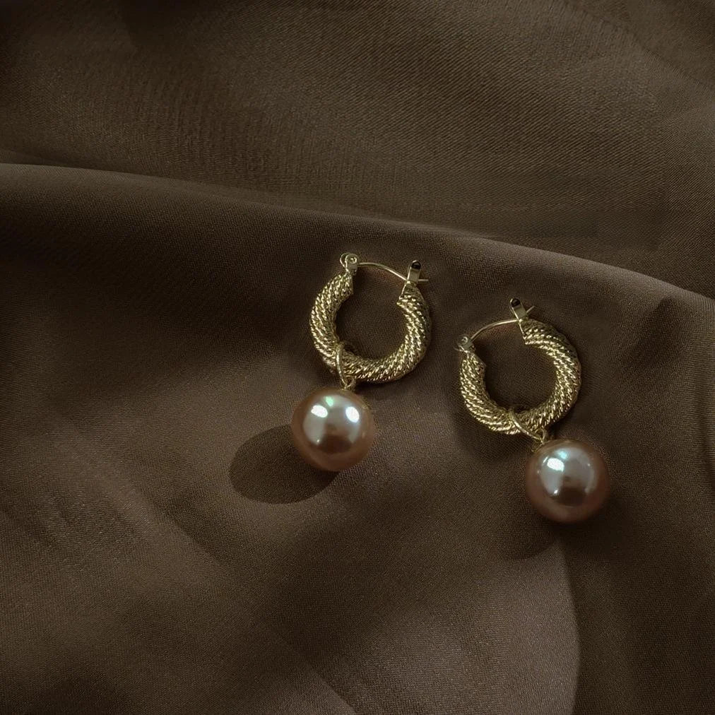 Light Luxury Champagne Gold Alloy Pearl Twist Hoop Earrings French Vintage Geometric Jewelry