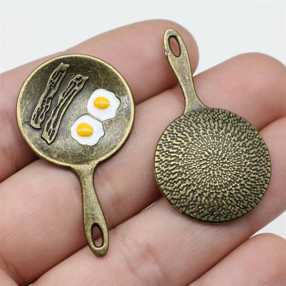 41x24mm 3.5g Antique Bronze Tone Zinc Alloy Fried Egg Charm Pendant for Food Theme Jewelry DIY
