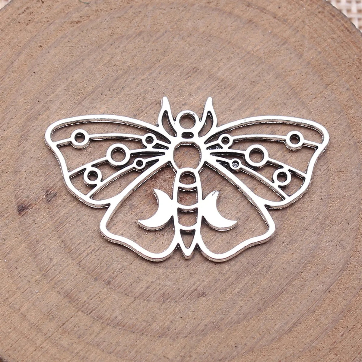 37x22mm 1.8g Antique Silver Zinc Alloy Hollow Moon Moth Charm Pendant for DIY Jewelry Making