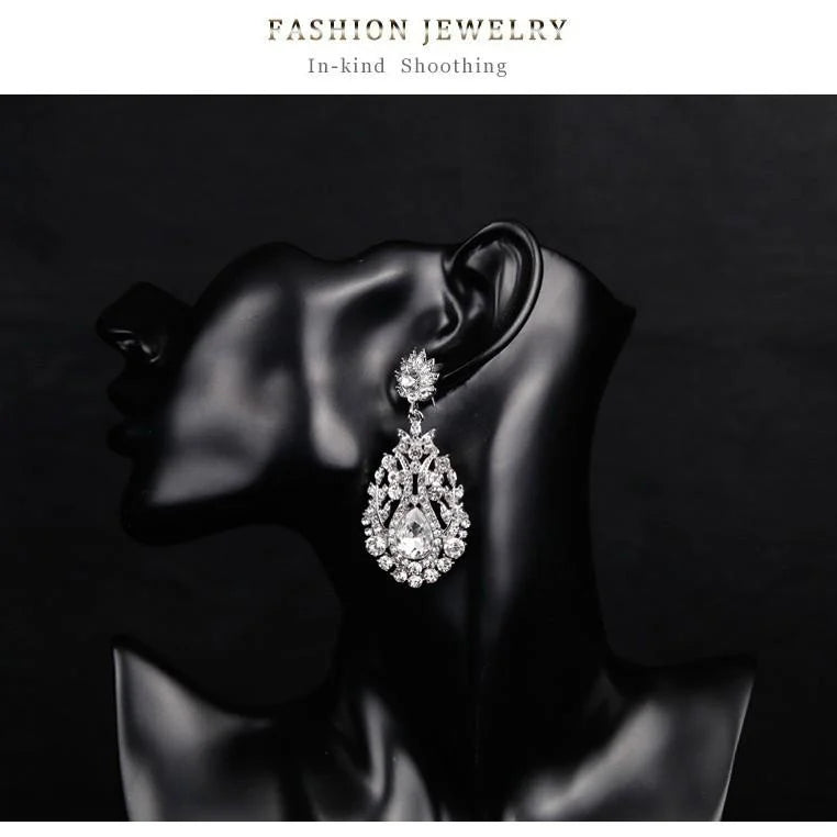 Luxury Rhinestone Crystal Teardrop Chandelier Earrings, Elegant Bridal Alloy Studs For Wedding Party Banquet