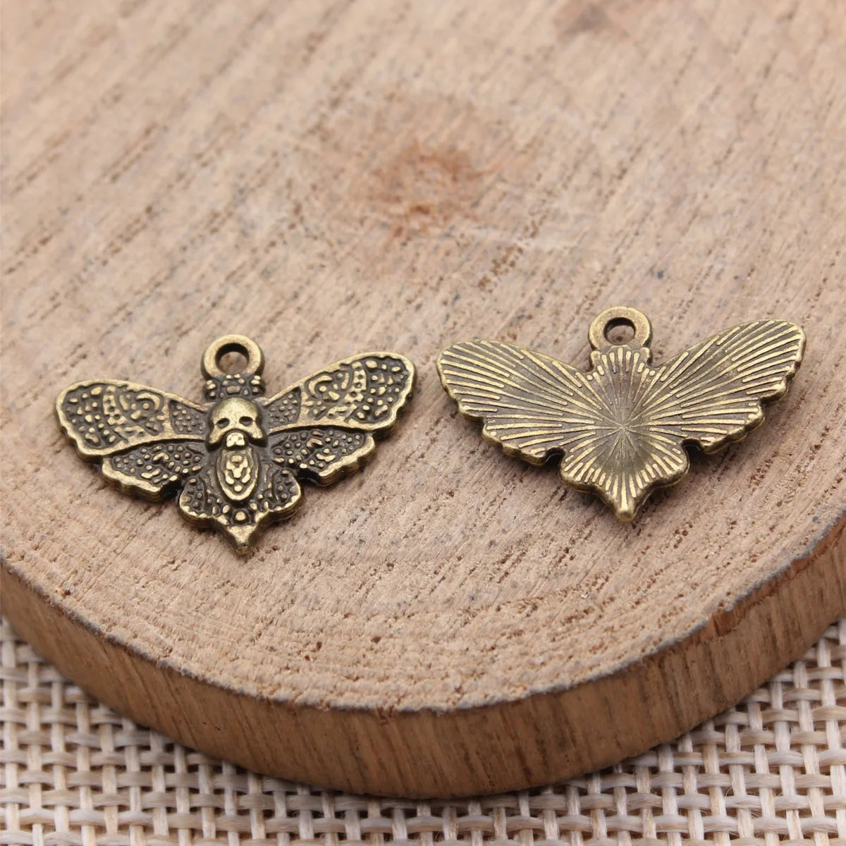 20x13mm 1.05g Multicolor Zinc Alloy Skull Butterfly Charm Pendant for DIY Necklace Bracelet Making