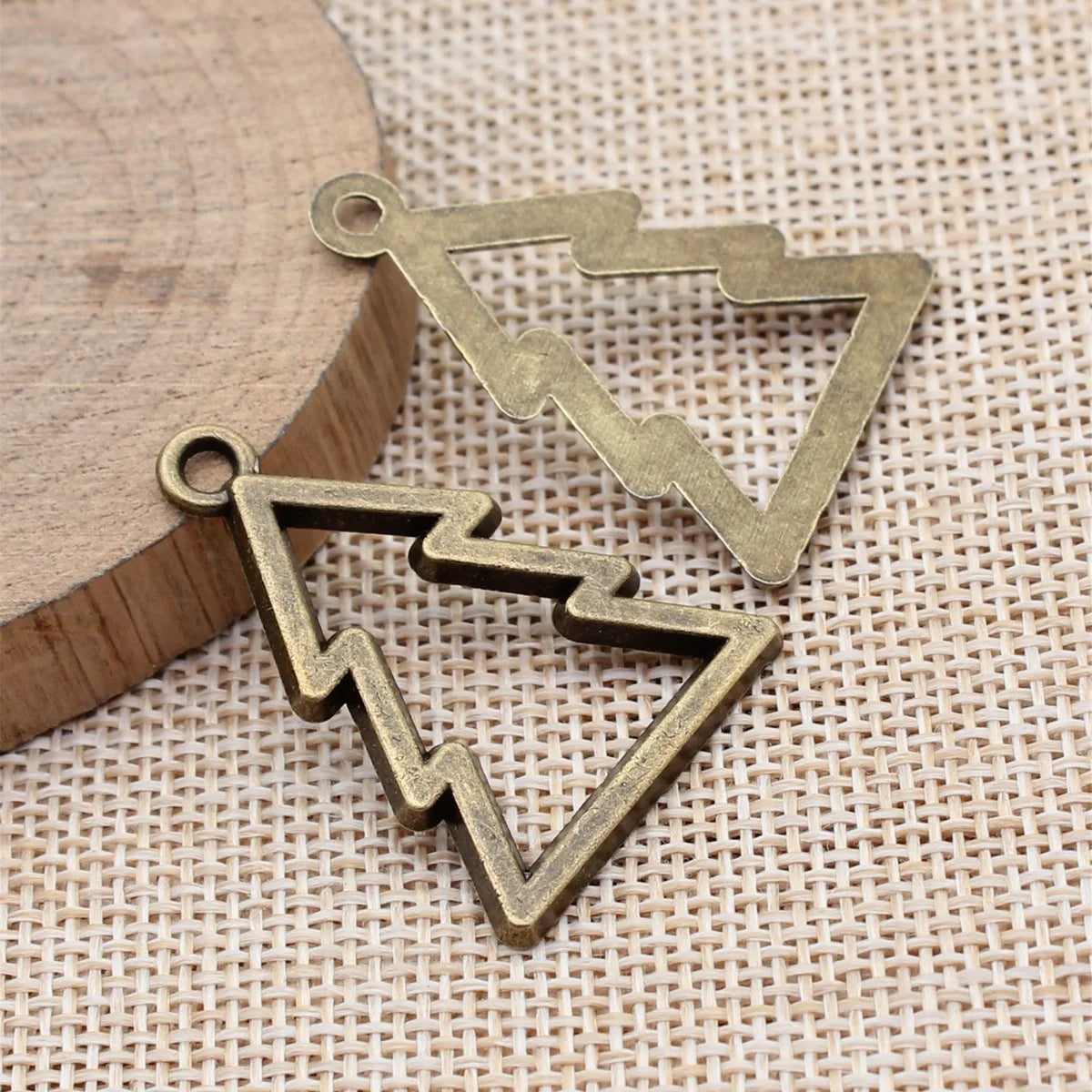 36x26mm 2.9g Antique Bronze Zinc Alloy Hollow Christmas Tree Charm Pendant for DIY Holiday Jewelry