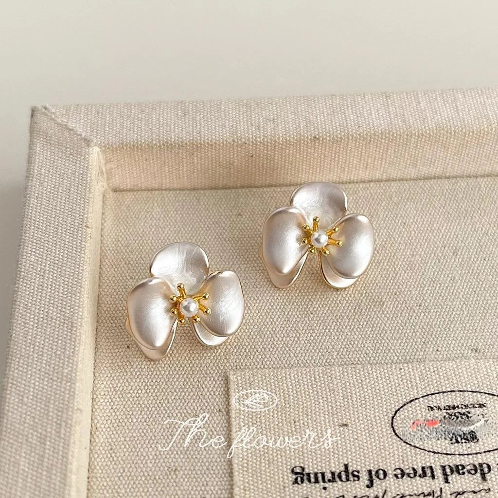 14K Gold Plated Copper Orchid Flower Stud Earrings Elegant Fashion Commuter Jewelry