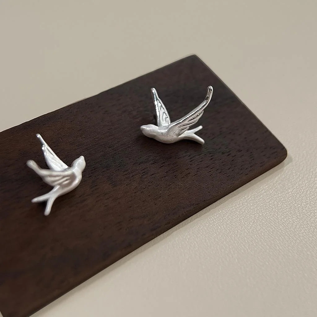 New Chinese Style Copper Flying Bird Stud Earrings For Women 2025 Designer Jewelry