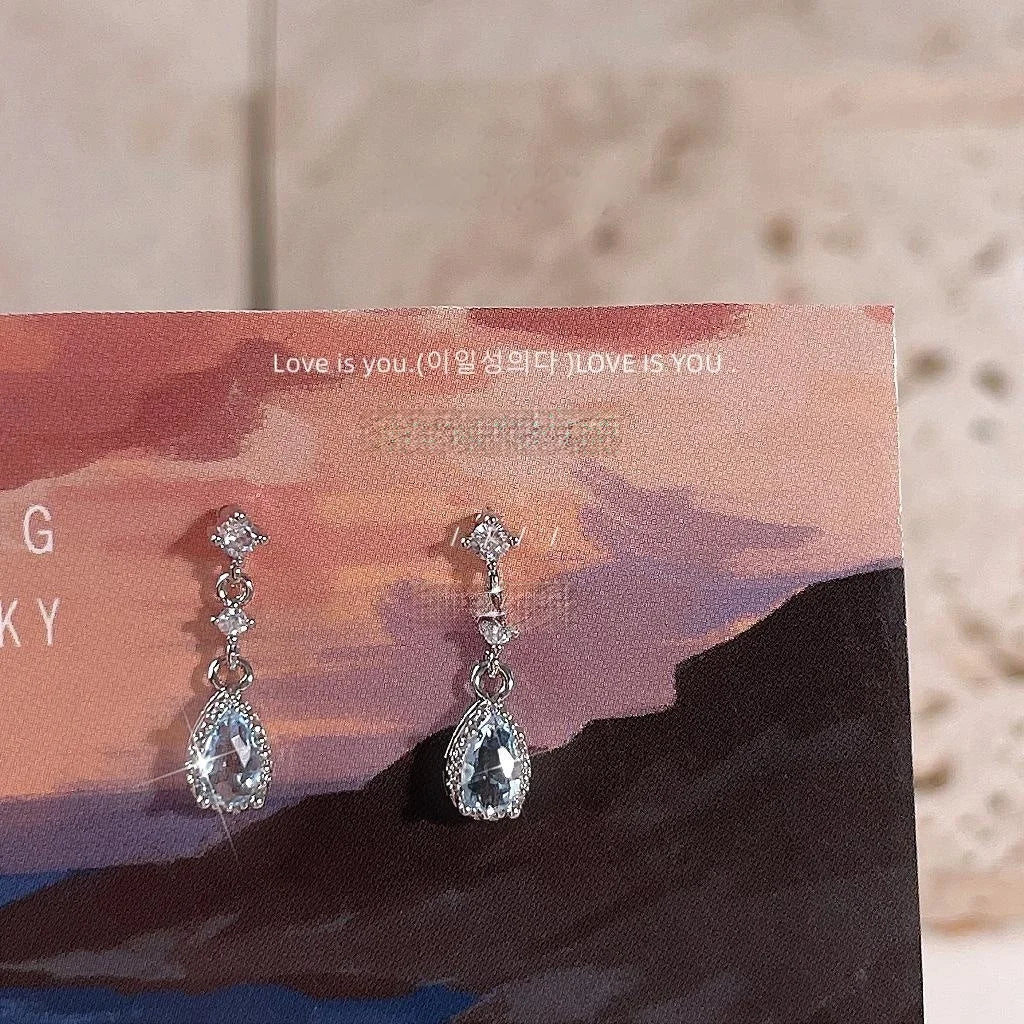 Light Blue Teardrop Zircon Micro Pave Copper Stud Earrings Silver Plated Fashion Jewelry