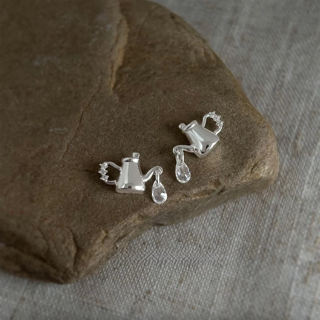 Style Eco-Friendly Copper Silver Plated Pin Watering Can Water Drop Stud Earrings