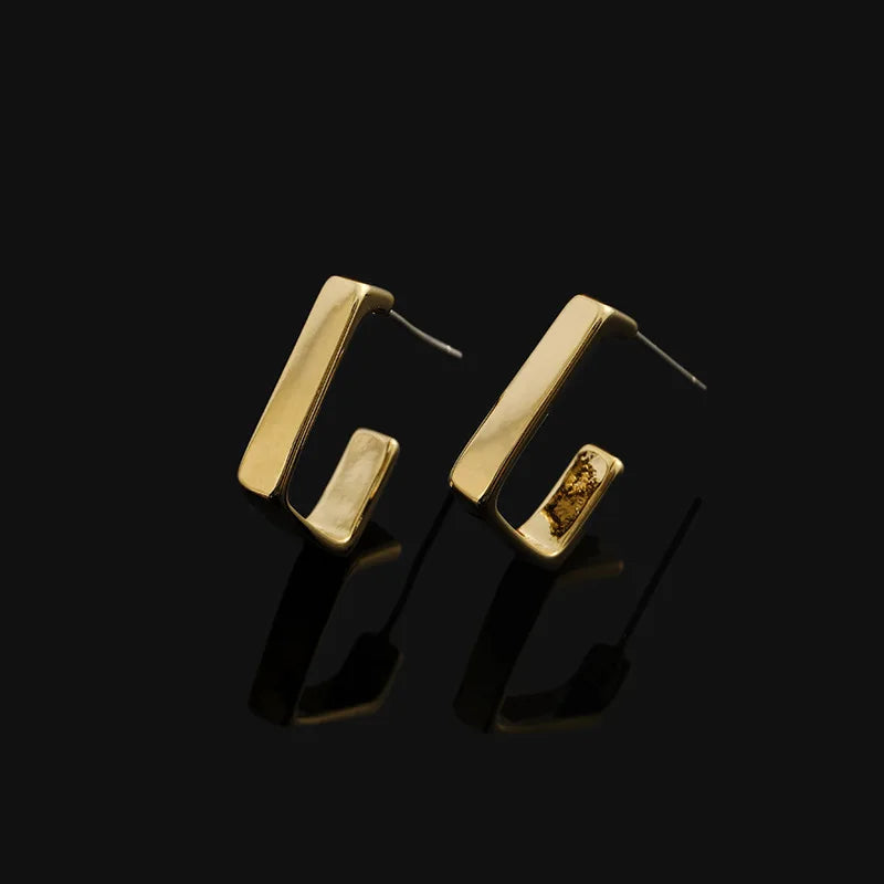 Elegant Gold Alloy Spiral Coil Geometric Stud & Clip On No Piercing Minimalist Metal Earrings